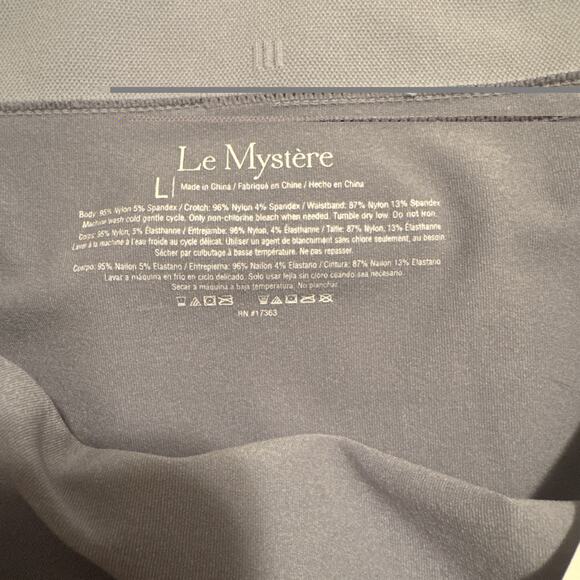 New Le Mystere Panties Lot Of 4 pair Sz Large Seamless Comfort Hipster NWT - Picture 4 of 4